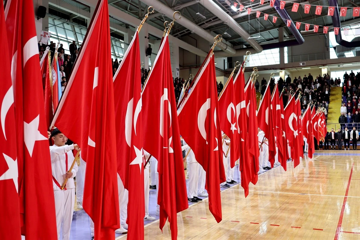 23 NİSAN COŞKUSU AFYONKARAHİSAR&rsquo;DA GURURLA KUTLANDI