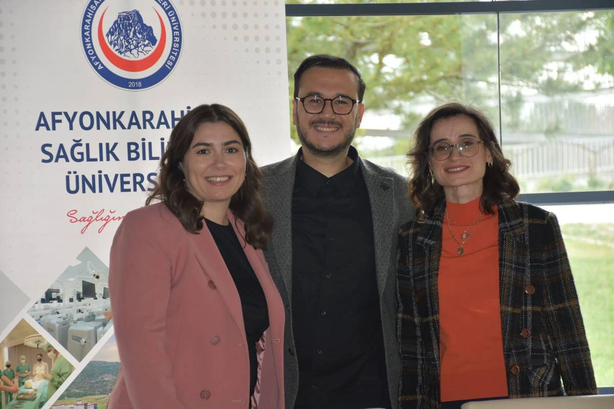 AFS&Uuml; BİLİM KAFE&rsquo;DE &ldquo;OTİZMİN FARKINDAYIZ&rdquo; ETKİNLİĞİ GER&Ccedil;EKLEŞTİRİLDİ