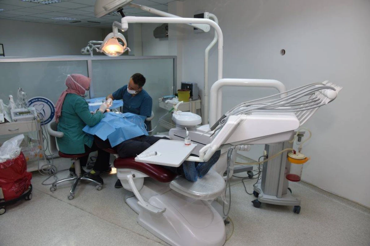 AFS&Uuml; DİŞ HASTANESİNDE DİŞ DOLGUSUNDA Y&Uuml;ZDE 250, KANAL TEDAVİSİNDE Y&Uuml;ZDE 60 ARTIŞ