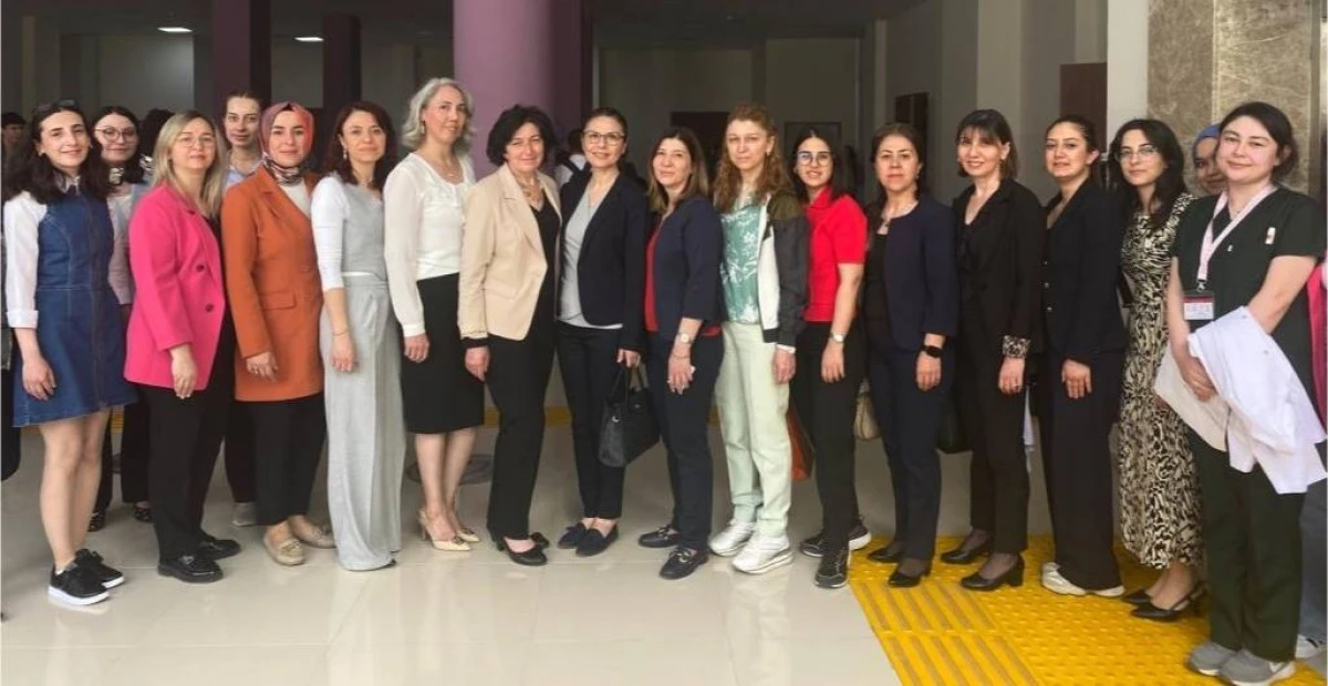 AFSÜ’de Sanatın İlhamı, Bilimin Işığıyla Hemşirelik Haftası Coşkusu