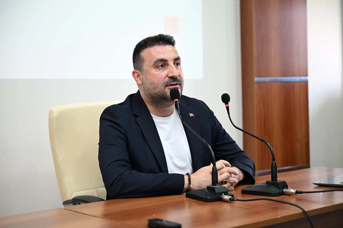 Afyon MYO’da “Hasta Çocukların Psikososyal Gelişimi ve İlk Yardım Fiziksel Büyüme Motor Gelişimi” Konuşuldu