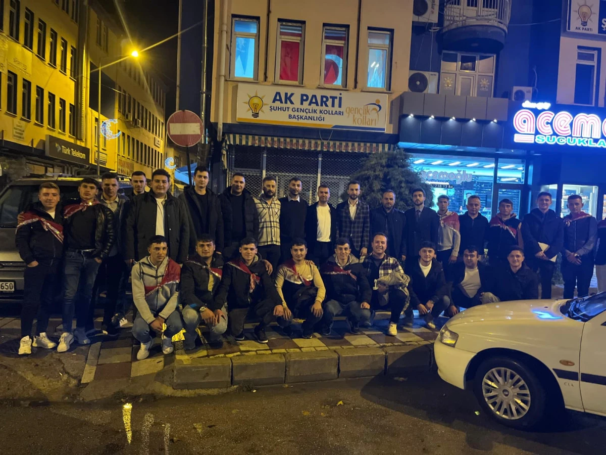 AK Parti Gençlik Kolları, Şuhut’ta Gençlerle Bir Araya Geldi