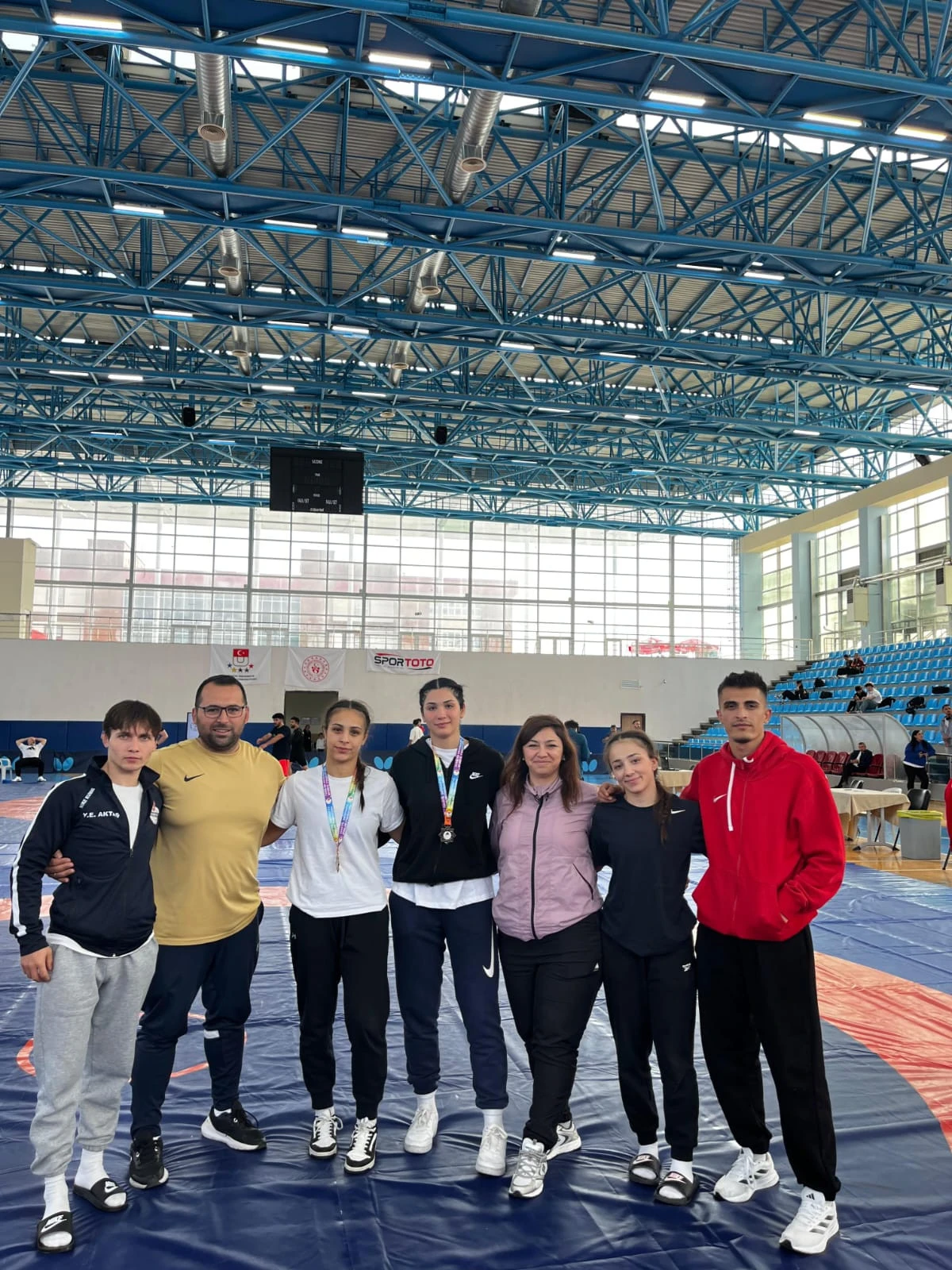 AKÜ SBF Öğrencileri Güreş Şampiyonasına Damga Vurdu
