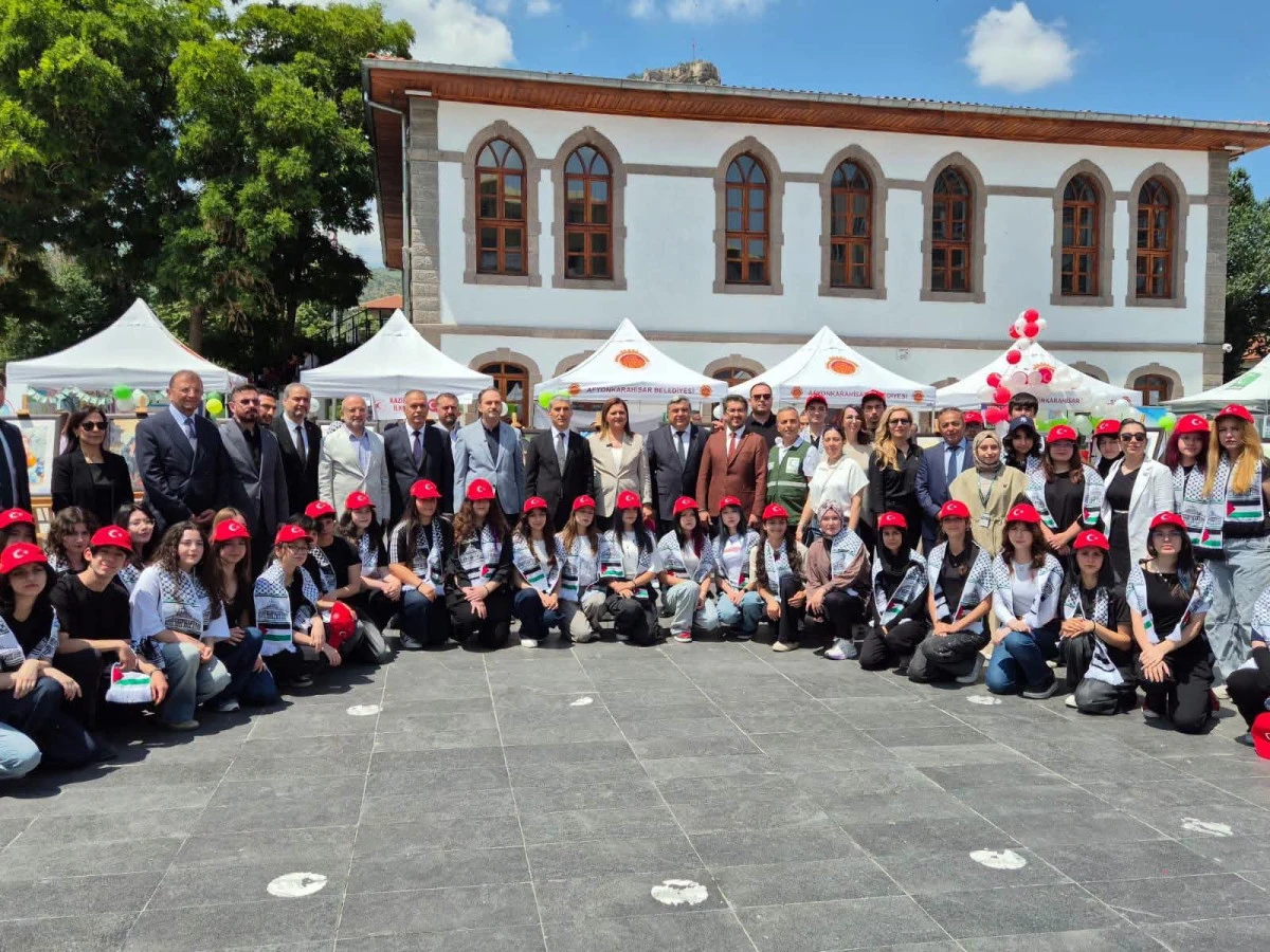 BAŞKAN ŞAHİN&rsquo;DEN YOĞUN MESAİ: SAHADA VATANDAŞLA, MASADA TEŞKİLATLA