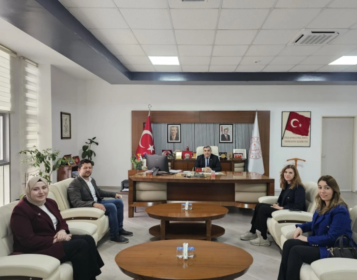 DENEYAP HEYETİNDEN İL MİLLİ EĞİTİM M&Uuml;D&Uuml;R&Uuml; MİRA&Ccedil; S&Uuml;NNETCİ&rsquo;YE ZİYARET