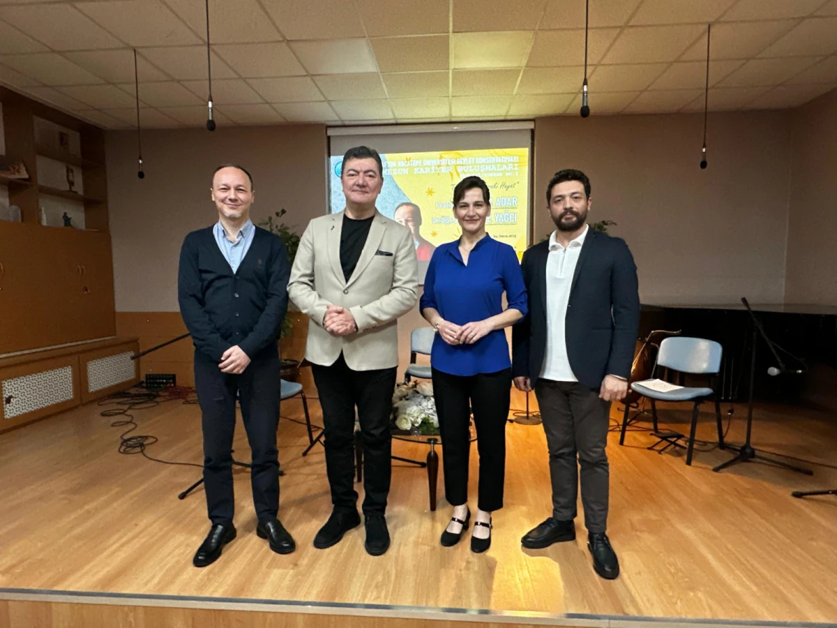 Devlet Konservatuvarında Mezun Kariyer Buluşmaları Programı S&uuml;r&uuml;yor