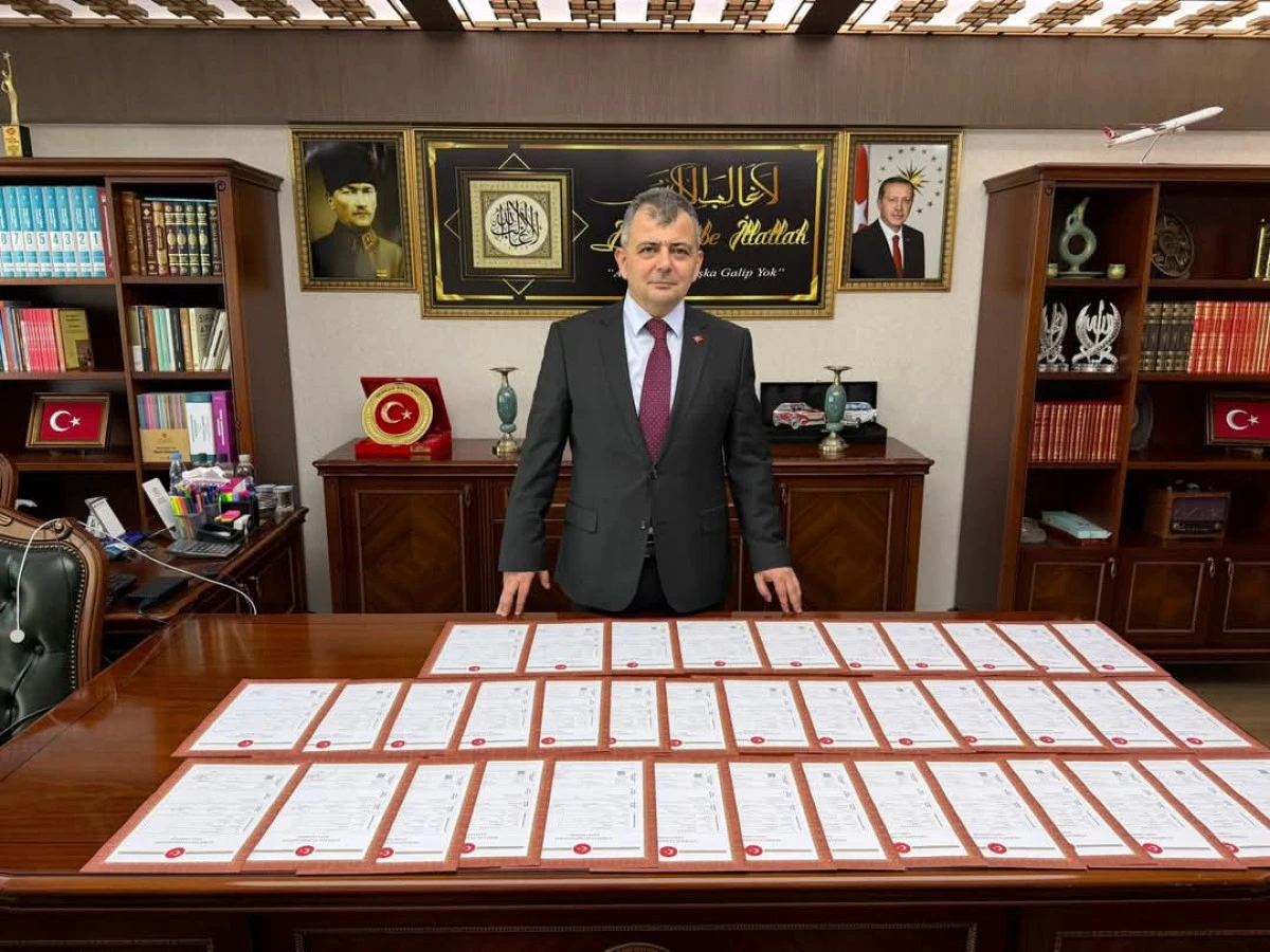 EMİRDAG&rsquo;DA TARİHİ ADIM: 38 İŞ YERİ BELEDİYE M&Uuml;LKİYETİNE KAZANDIRILDI