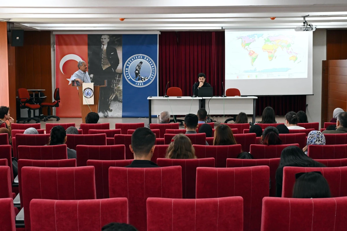 Fen Edebiyat Fakültesinde “İklim Krizi ve Kuraklık” Konulu Seminer Düzenlendi