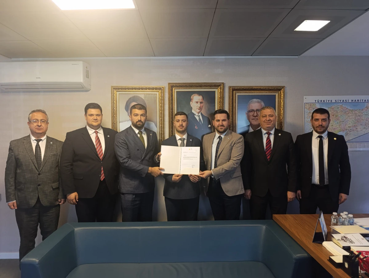 GEN&Ccedil;LİKTE YENİ D&Ouml;NEM: İYİ PARTİ AFYONKARAHİSAR İL GEN&Ccedil;LİK KOLLARI BAŞKANLIĞINA AHMET EĞRET ATANDI