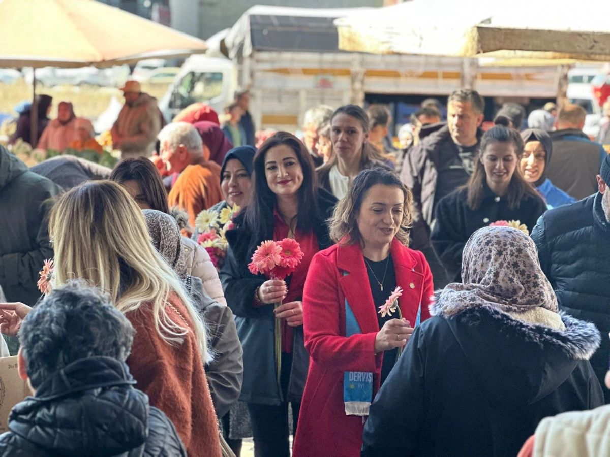 İYİ PARTİLİ KADINLARDAN AFYON'DA 8 MART MESAJI: &ldquo;KADINLARIN KORKMADAN YAŞADIĞI BİR T&Uuml;RKİYE M&Uuml;MK&Uuml;N&rdquo;