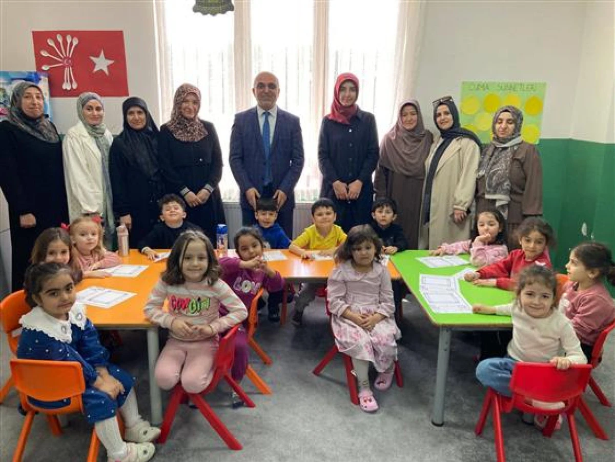 KARŞIYAKA BİLGİ EVİ 4-6 YAŞ KUR&rsquo;AN KURSUNDA SERGİ A&Ccedil;ILIŞI GER&Ccedil;EKLEŞTİRİLDİ