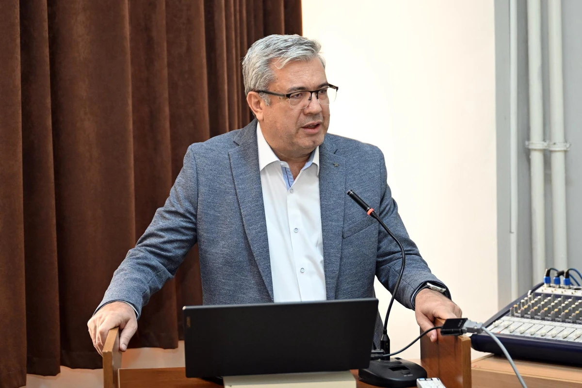 M&uuml;hendislik Fak&uuml;ltesinde &ldquo;Girişimciler İ&ccedil;in G&uuml;ncel Hibe Destekleri Bilgilendirme Toplantısı&rdquo; Ger&ccedil;ekleştirildi