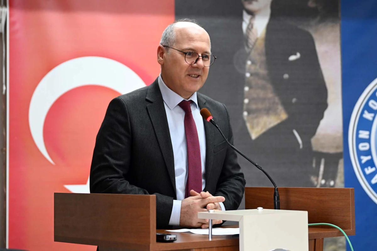 &Ouml;nc&uuml; Kadınların Hayat Hik&acirc;yeleri AK&Uuml;&rsquo;de Tek Panelde Buluştu