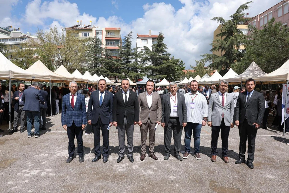 SANDIKLI KIZ ANADOLU İMAM HATİP LİSESİ&rsquo;NDE T&Uuml;BİTAK BİLİM FUARI A&Ccedil;ILDI