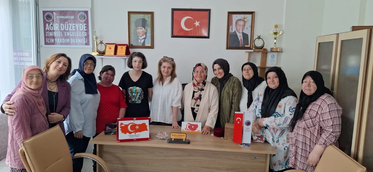 SAYIN VAKFI&rsquo;NDAN AĞIR D&Uuml;ZEY ZİHİNSEL ENGELLİLER DERNEĞİNE ANLAMLI ZİYARET