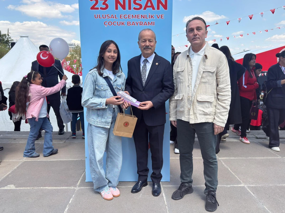 TAYTAK, GEN&Ccedil; KALEMLERİ YALNIZ BIRAKMADI