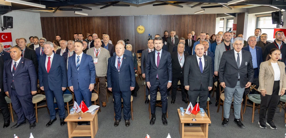 TGK AİLESİ KOCAELİ&rsquo;NDE BULUŞTU: BASIN CAMİASI MESLEK YASASI İSTİYOR