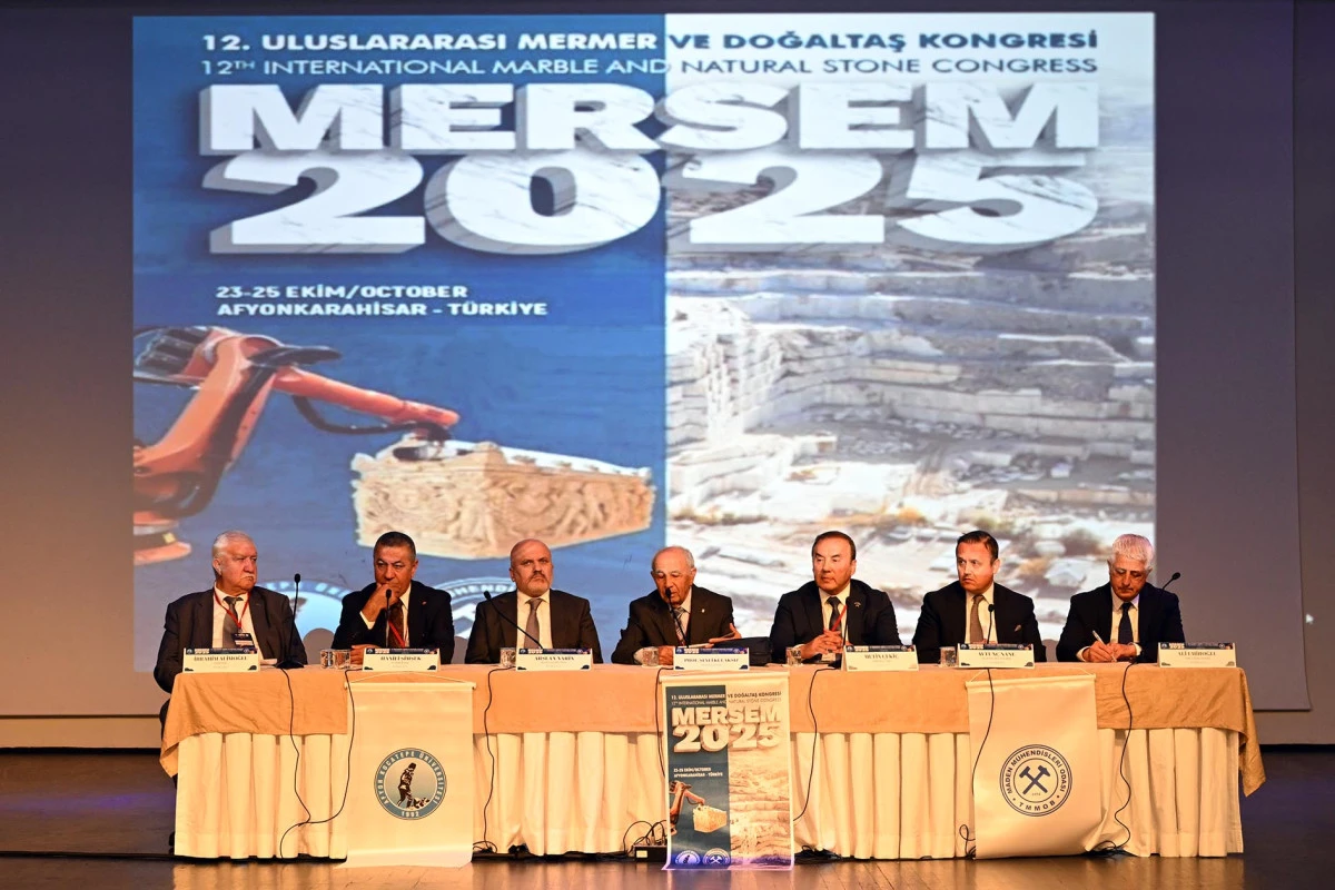 “Türkiye’de Mermer ve Doğal Taş Madenciliğinin Geleceği, Katma Değeri-Verimliliği ve Çevre” Konulu Panel Gerçekleştirildi