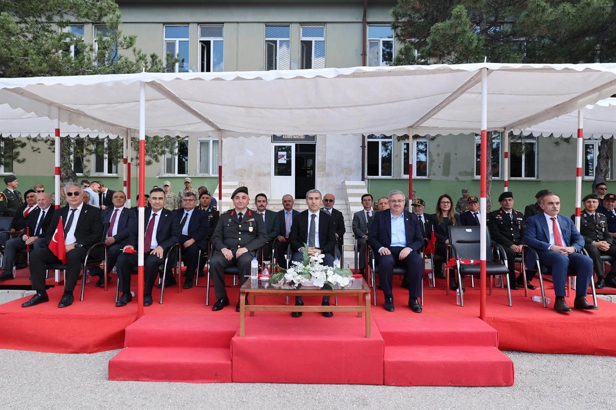 VALİ AKTAŞ, &Ouml;ZEL BİREYLERİN ASKERLİK HEYECANINA ORTAK OLDU