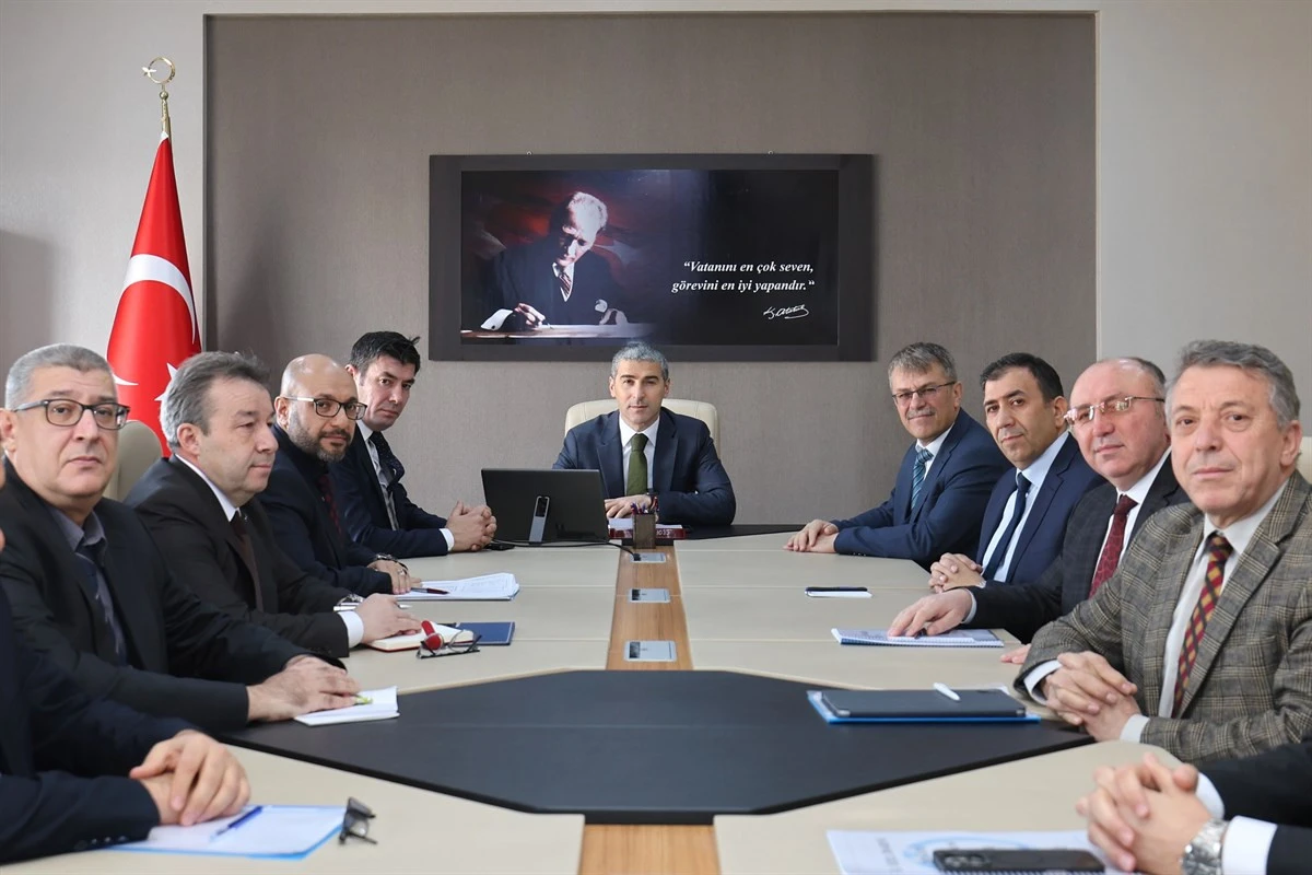 Vali Dr. Naci Aktaş, İl &Ouml;zel İdaresi &Ccedil;alışmalarını Değerlendirdi